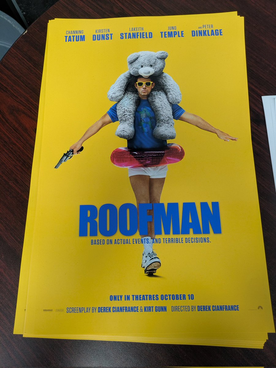 Flynnsgamingfl's tweet photo. 🎬 Free movie passes alert! 🎟️ Snag "Roofman" early screening tickets (Oct 8 • 7:30PM • Cinemark Bistro Boca Raton) —  garb them only at Flynn’s Arcade 🎮 (Tue 5–11PM) or Flynn’s Hobby Shop 🤖 (Tues 6–11PM). Totally FREE + grab a movie poster too! 📽️ https://t.co/1d8sDc3w8i