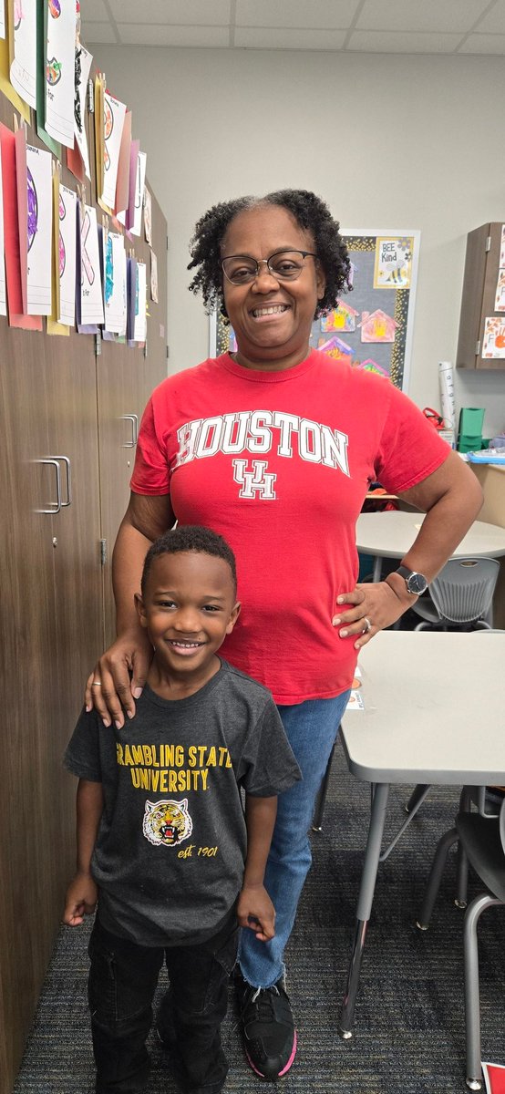 Representing U of H and Grambling on the 1st day of College and Career Week. 
<a href="/BrosnahanES/">Brosnahan Elementary</a> <a href="/CyFairISD/">Cypress-Fairbanks ISD</a>