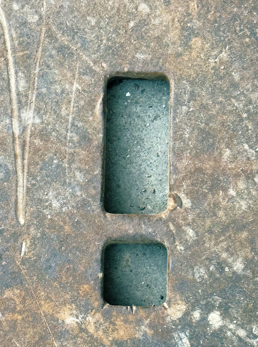 I mörka tider behövs mindre åsikter och mer aktivitet. Att göra vinner över att tänka, alltid.

Idag reflekterar jag över attacken som var för två år sedan och inser att det finns inga enkla lösningar i spåkulan. 

Det enda man kan göra är att hitta den minst dåliga.