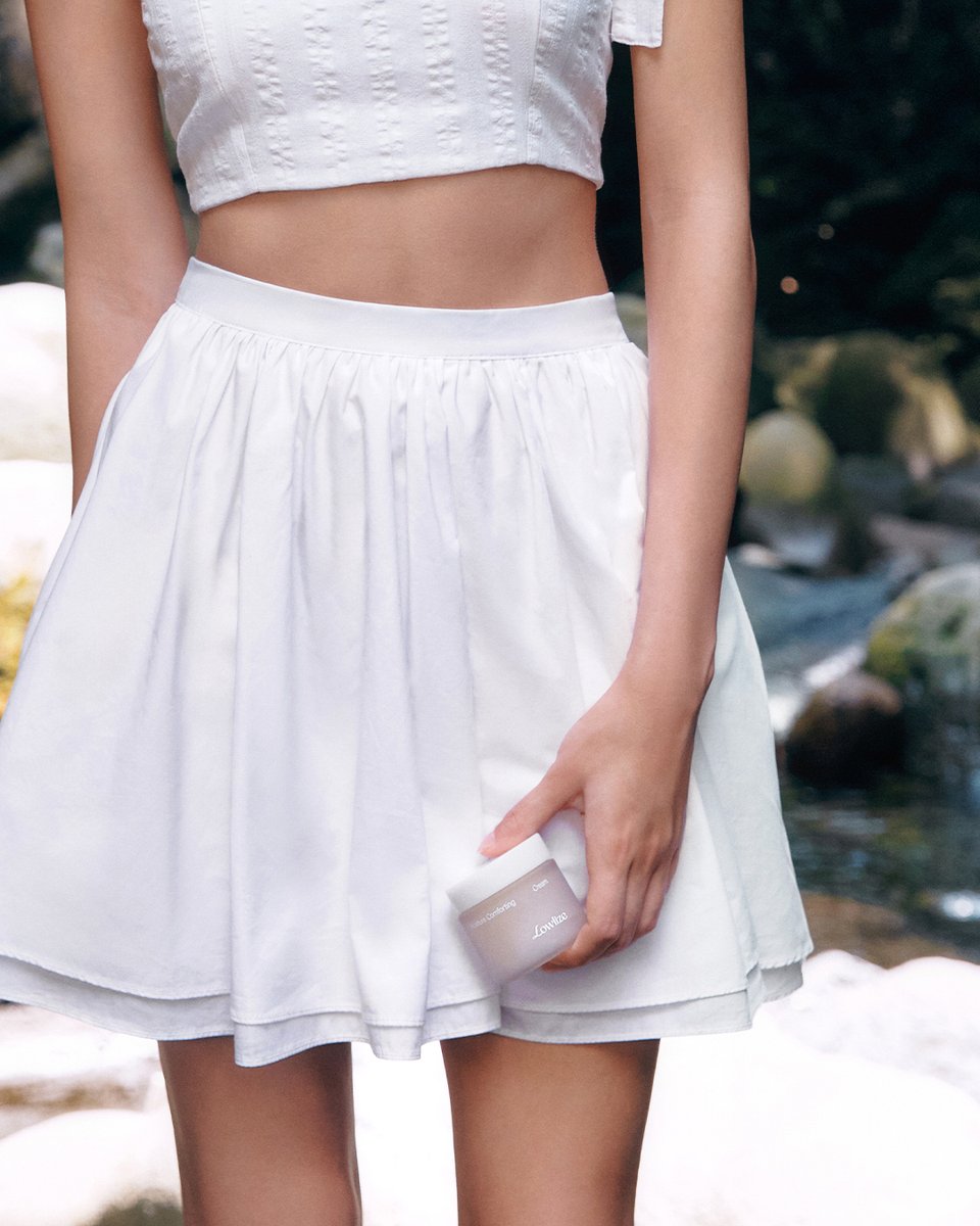 “Lowlize”

敏感になった肌に、うるおいの休息を与えるデイリークリーム。

#Lowlize #純肌バランス #軽いつけ心地 #ミニマリズム #クリーンビューティー 
#水分チャージ #保湿ケア #透明感