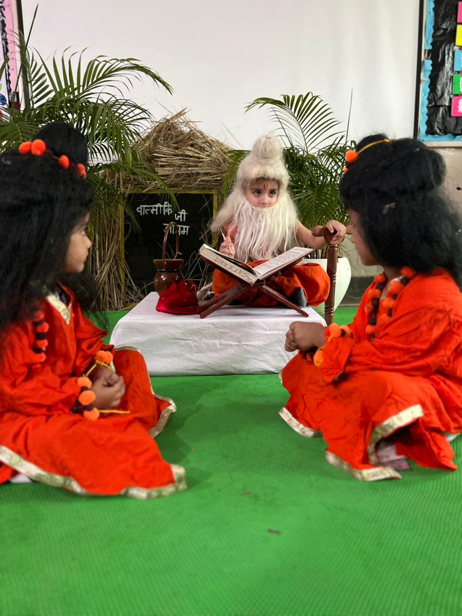 SaranshSch9719's tweet image. Honoring the wisdom of Maharishi Valmiki 🌿📖 

A day of values, devotion, and inspiration at Saransh International School. ✨

#ValmikiJayanti #LearningWithValues #CulturalCelebration