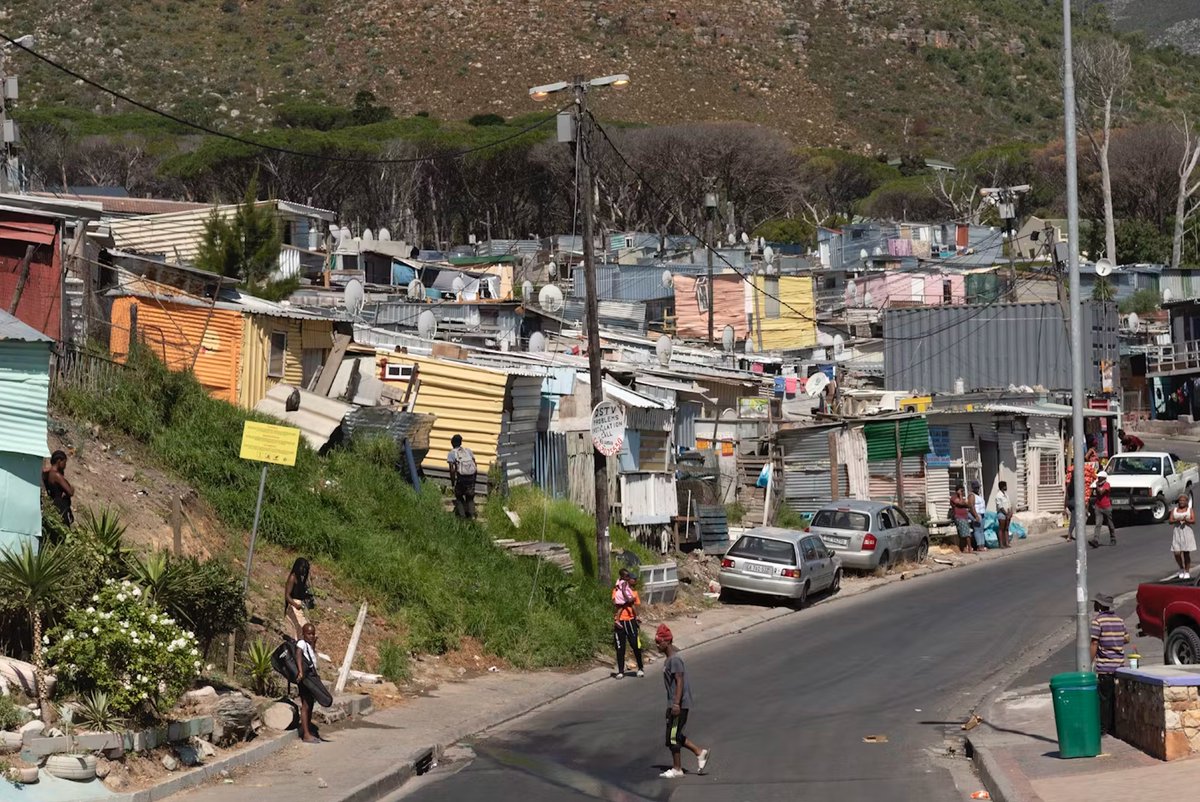GBADigitalMedia's tweet image. How and why households in South Africa are going off-grid in almost every way. #urbanplanning #spatialplanning #servicedelivery #water #electricity #basicservices #poorgovernance #municipal #implosion
greenbuildingafrica.co.za/south-africans…