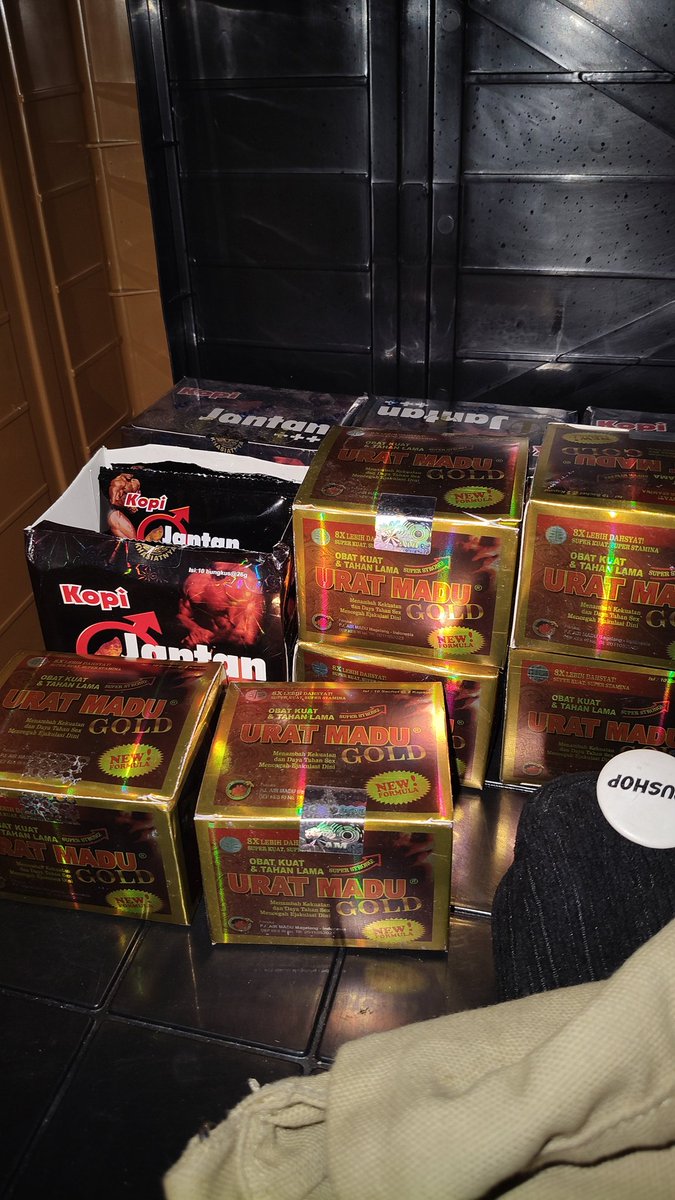 rd_store19's tweet photo. Ready kk Monggo....area Jogja 
Mau cod bsa,malu ktmu orng? Krim Maxim/gosend jg bsa😘
#PoppersLovers #poppersjogja #poppers #poppersorginal #gayjogjakarta #GayJogja https://t.co/iojWJbfNTW