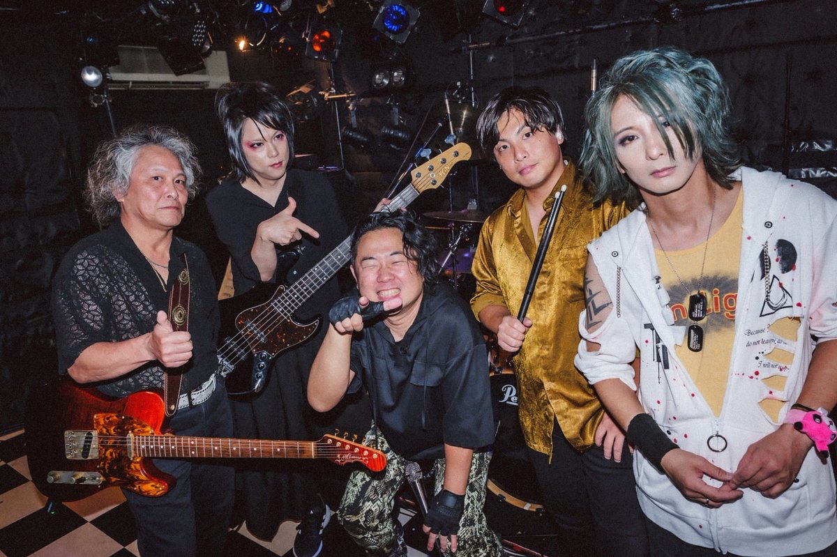 永田　BLACK SAMURAI リストバンド 日本語オルタナティブ・ギターロックの系譜、そのど真ん中に新た