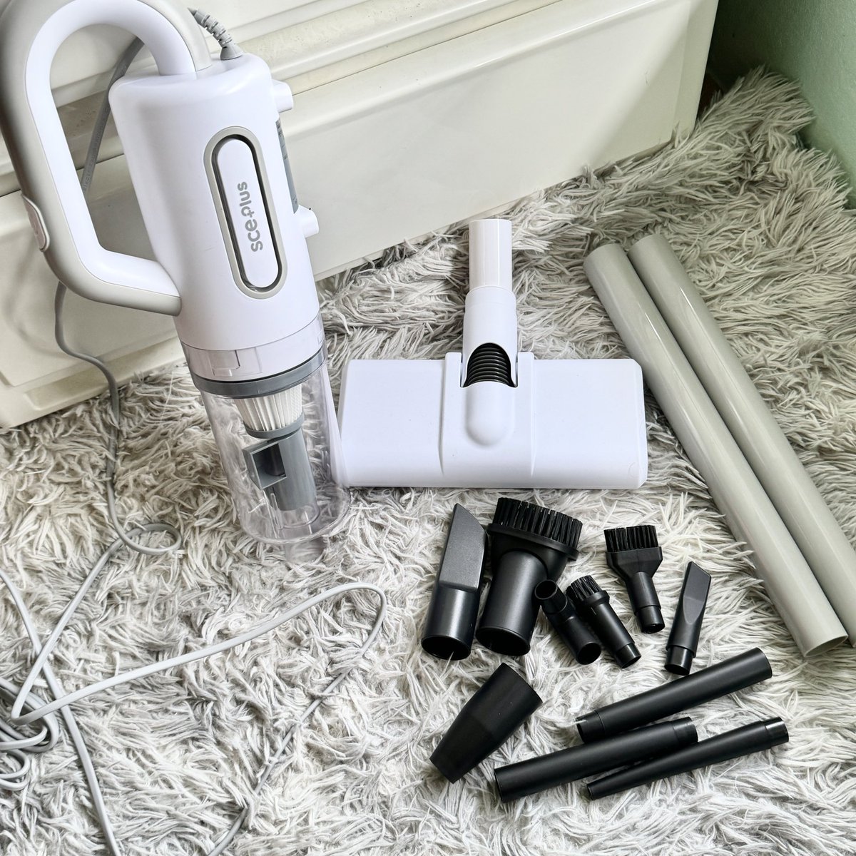 wch_reviews's tweet image. ป้ายยาเครืองดูดฝุ่นรุ่น Dust VC-A สีเทา สวยมินิมอลมาก สายไฟยาว 4.5 m ลากไปได้ไกลมาก มีตัวกรองฝุ่นละเอียดด้วยตัวกรอง HEPA มาพร้อมหัวแปรง 11 หัว ทำความสะอาดได้ทุกซอกทุกมุมเลย ดูดฝุ่นเล็ก และพวกขนสัตว์ดีเลย👍🏻
#SCEplus #Topvalue