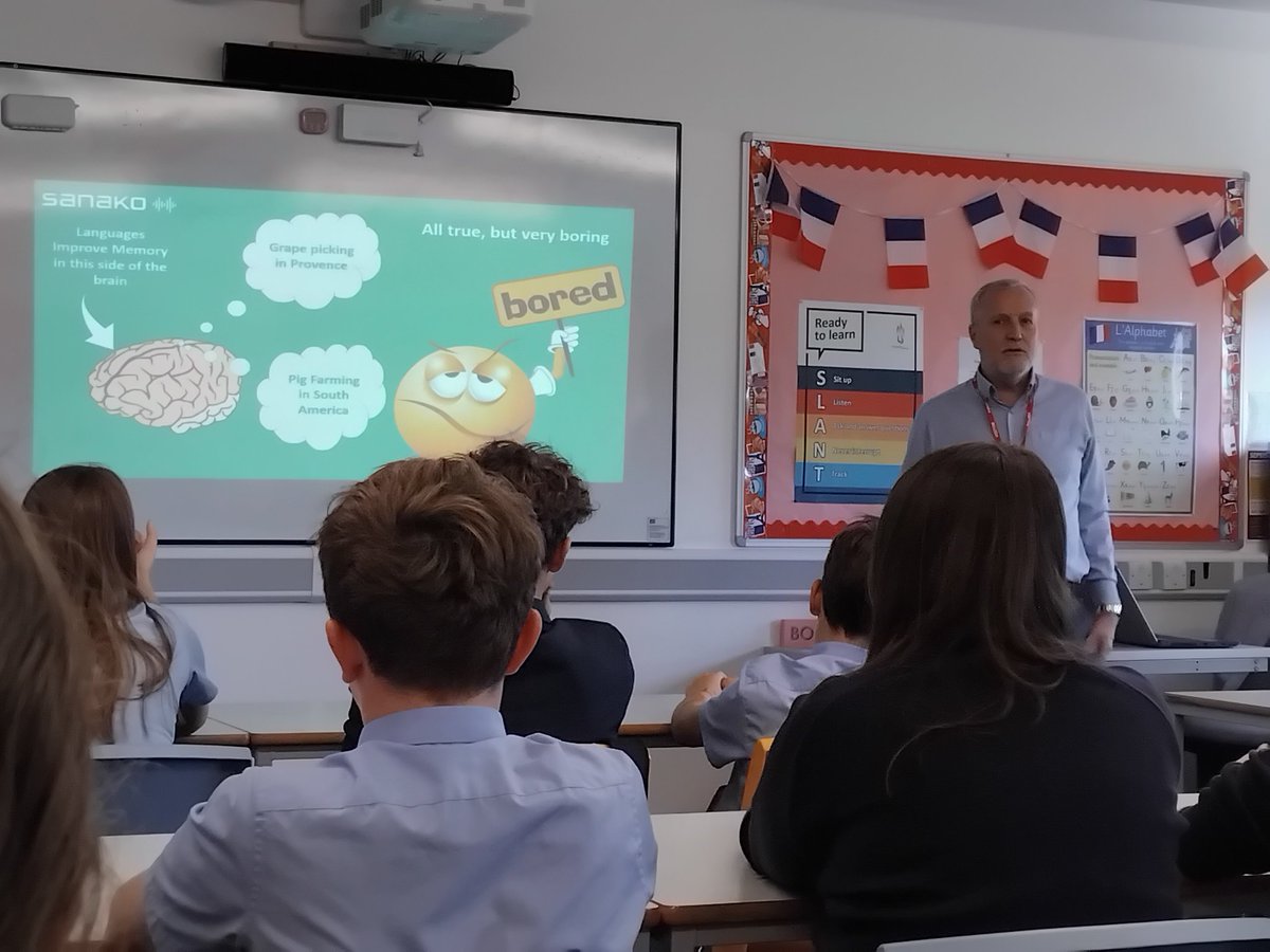 mcsmfl's tweet image. As ever inspiring talk by David Binns @David_Sanako to Year 9 making a huge impact on IL uptake. All students put up hands at end of this session saying they were opting for a language. 👍Thank you David - you make a difference...carry on the good work ! See you next year.