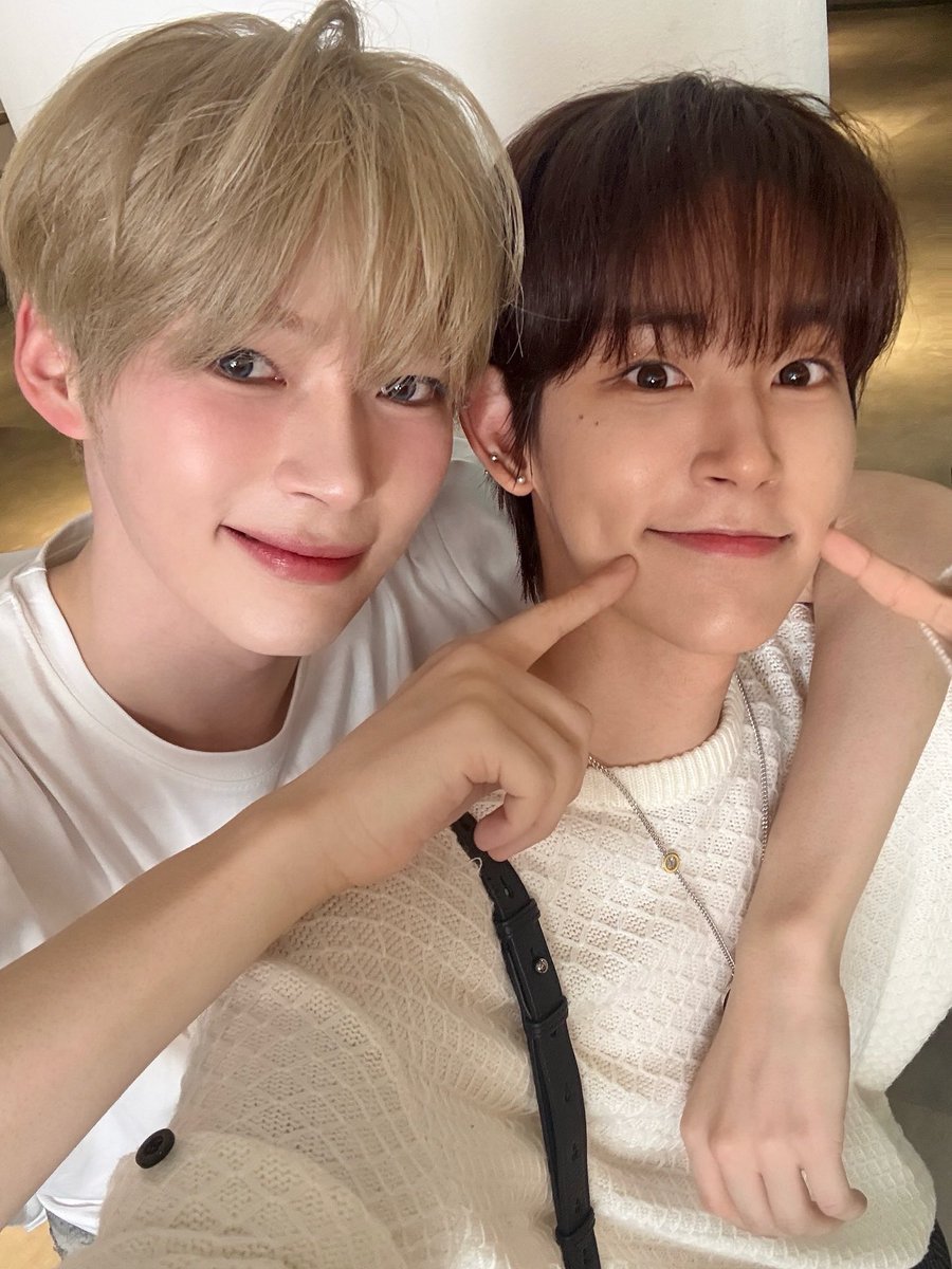 THEY ARE EVERYTHING TO ME ☹️