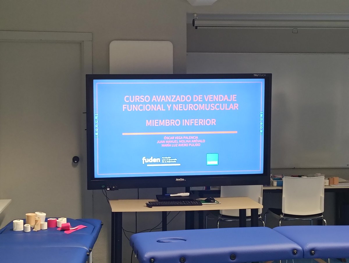 V91Oscar's tweet photo. Otra Edicion mas del curso de Vendaje Funcional y Neuromuscular en Fuden junto al maestro Juanma https://t.co/y4KE5q9O2f
