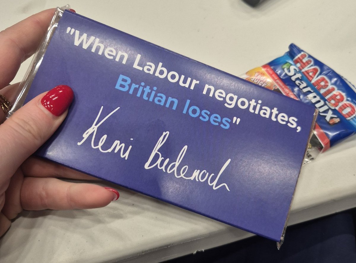 Conservative PR Office's Quality Control Team.  "I love my job"!!