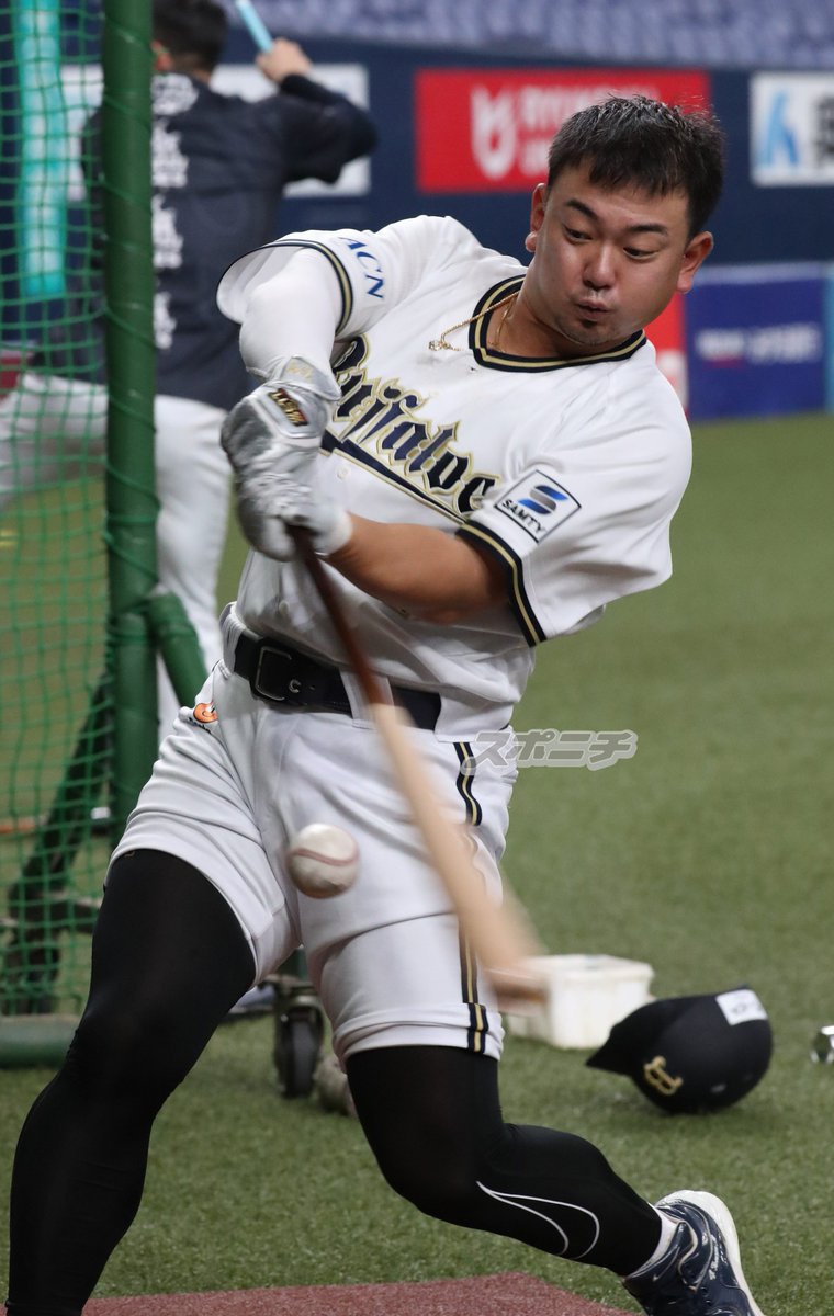 打撃練習に励む #森友哉 選手。