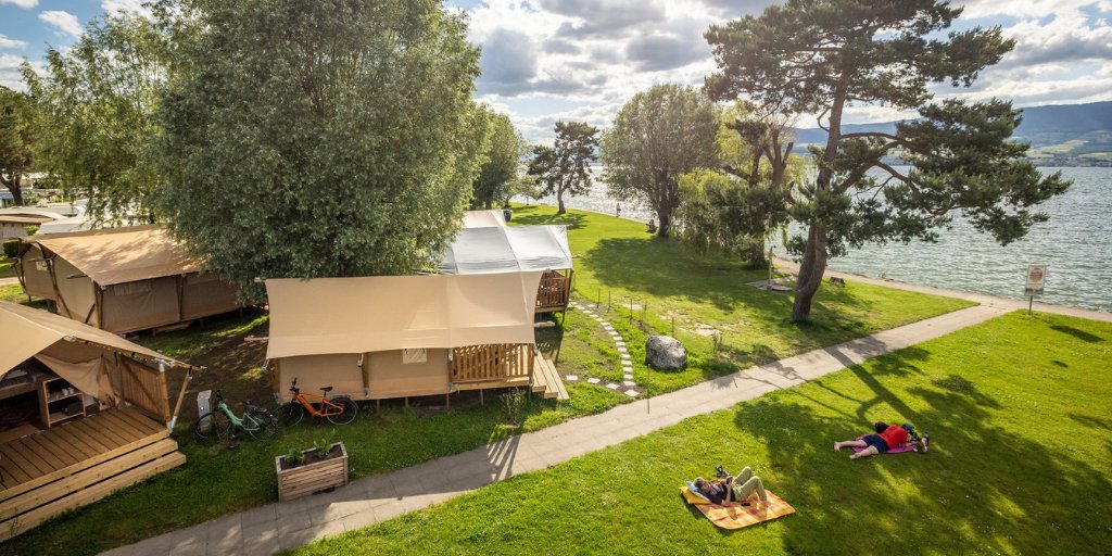 TCS Camping tire un bilan ensoleillé de la saison ☀️ ! Les établissements du TCS ont enregistré en 2025, avec environ 900'000 nuitées, une demande toujours très soutenue. En savoir plus 👉 brnw.ch/saison_camping…

#myTCS #TouringClubSuisse #Camping #Éte