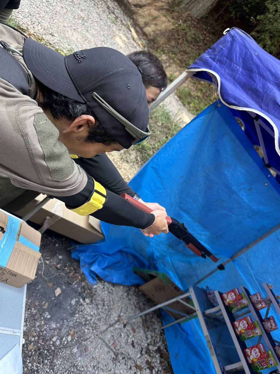 #武装市 いよいよ週末ですな！
射的チャレンジや当工房名物クジ、カスタム品販売やカスタムパーツ販売そして数は少ないですが光学なども販売します！
私物もいくつか持って行きますので是非見に来ていらっしゃいませ！
沢山の来場お待ちしております(*^^*)