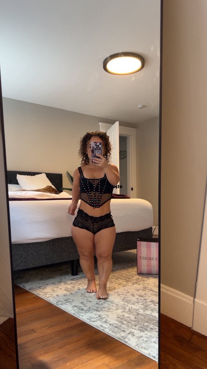 what’s the first word that comes to mind when you see me?