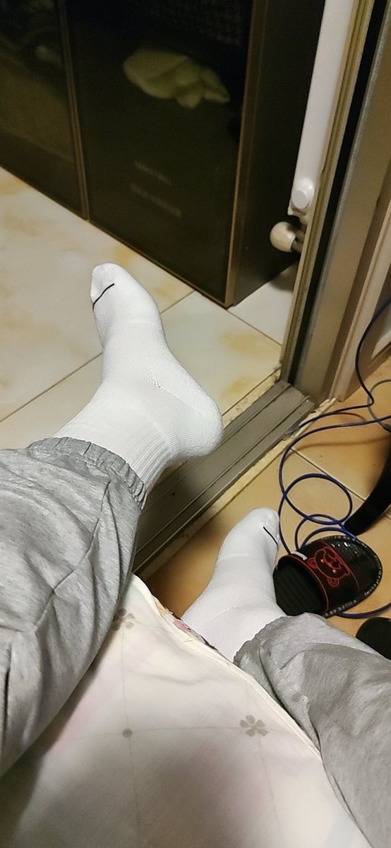 好久没穿长裤了