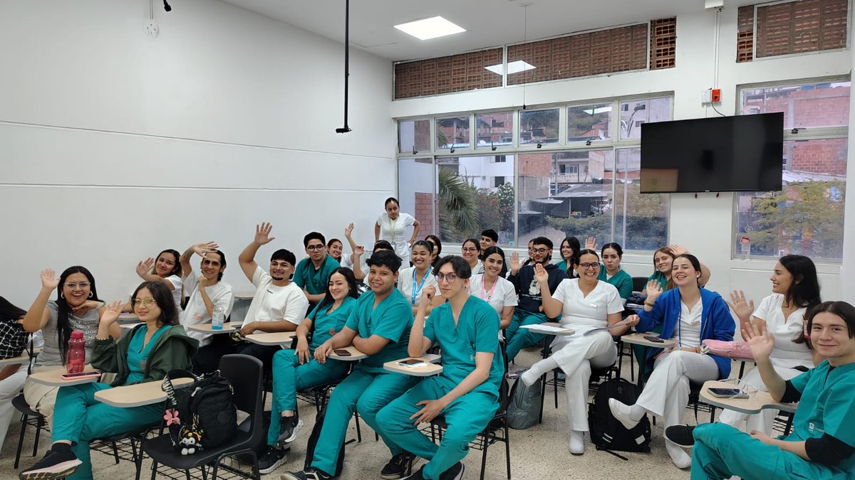 Hoy Fue un espacio de diálogo, participación y trabajo colaborativo, reafirmando nuestro compromiso con la implementación de las Buenas Prácticas en Enfermeria #BPSO y el fortalecimiento del liderazgo estudiantil en la universidad como miembros de la #RedChampionsStudents #RNAO