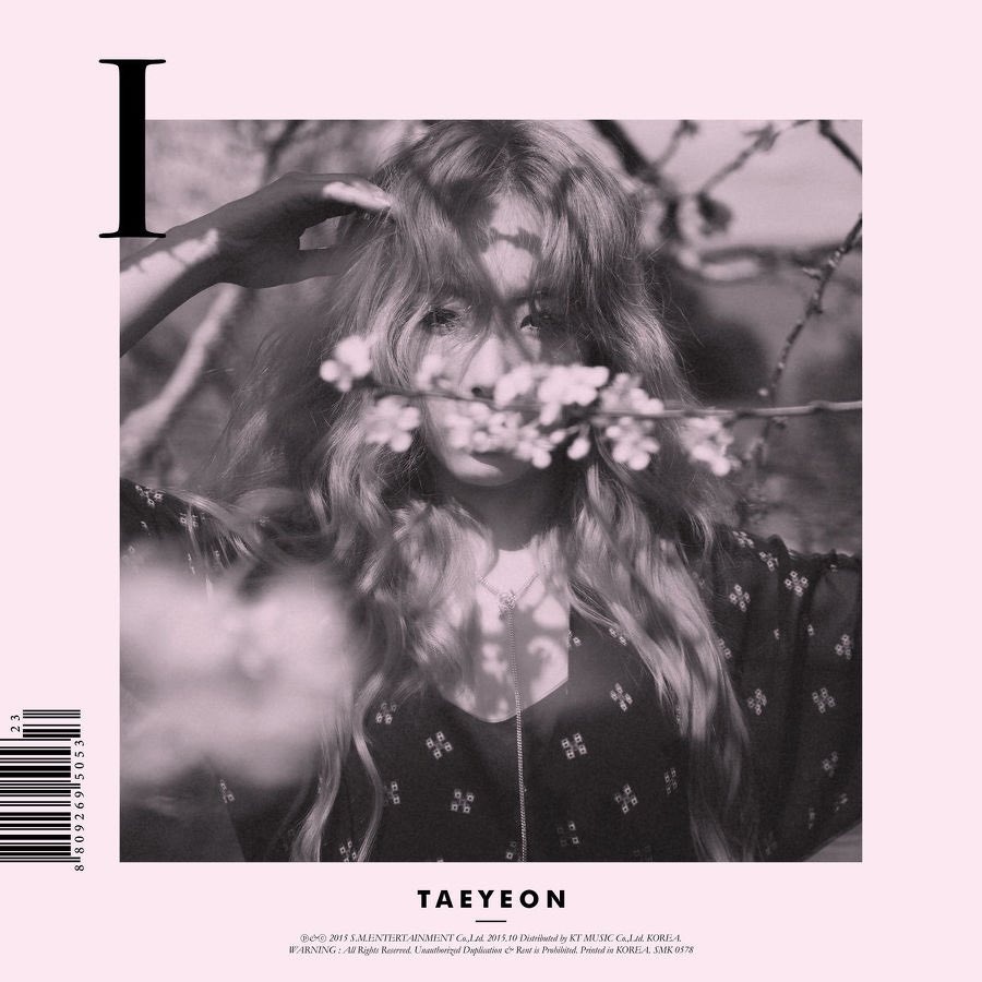 309KTYSS's tweet photo. For her 10th anniversary, Taeyeon was asked to recommend her favorite song and album 💜

Song: ‘I’ (2015): Since it’s my first solo song, I think I naturally feel more attached to it.

Album: ‘INVU’ (2022): It’s an album that captures a story unfolding around the big theme of love, so I think many people will be able to listen to it and relate to it.

#태연 @TAEYEONsmtown