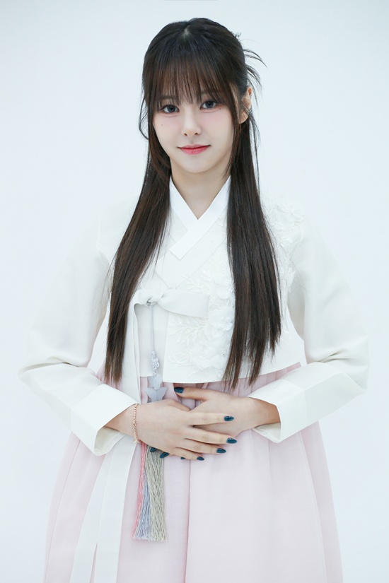 EVERGLOWFB's tweet photo. [Press] 251007 #EVERGLOW exclusive interview with xsportnews

🔗https://t.co/YgKvb2I0UO

*Full translation of the interview will come soon on egverse archive!🙌

#에버글로우 #エバグロ @everglow_offcl https://t.co/xEqFvsfBY8