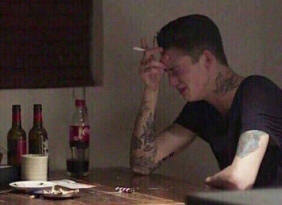 hypnodreamtt's tweet image. NO ONE&apos;S GONNA SAVE ME FROM MY MEMORIES
NOTHING TO LOSE BUT I WOULD&apos;VE GIVEN ANYTHING
TO GET CLOSER TO YOU AND ALL YOUR ENEMIES
I&apos;VE GOT A FEW OF MY OWN AND THIS THRONE DIDN&apos;T COME WITH A GUN
SO I&apos;VE GOT A DIFFERENT ENERGY