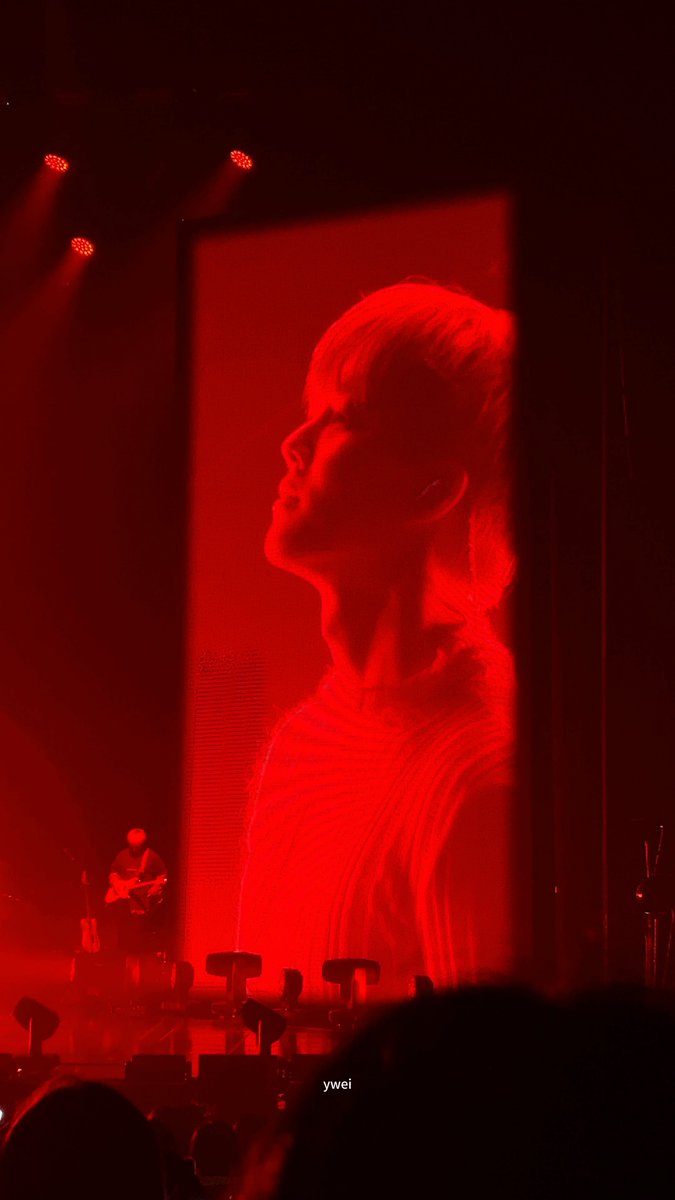 ywei 💫 tweet media