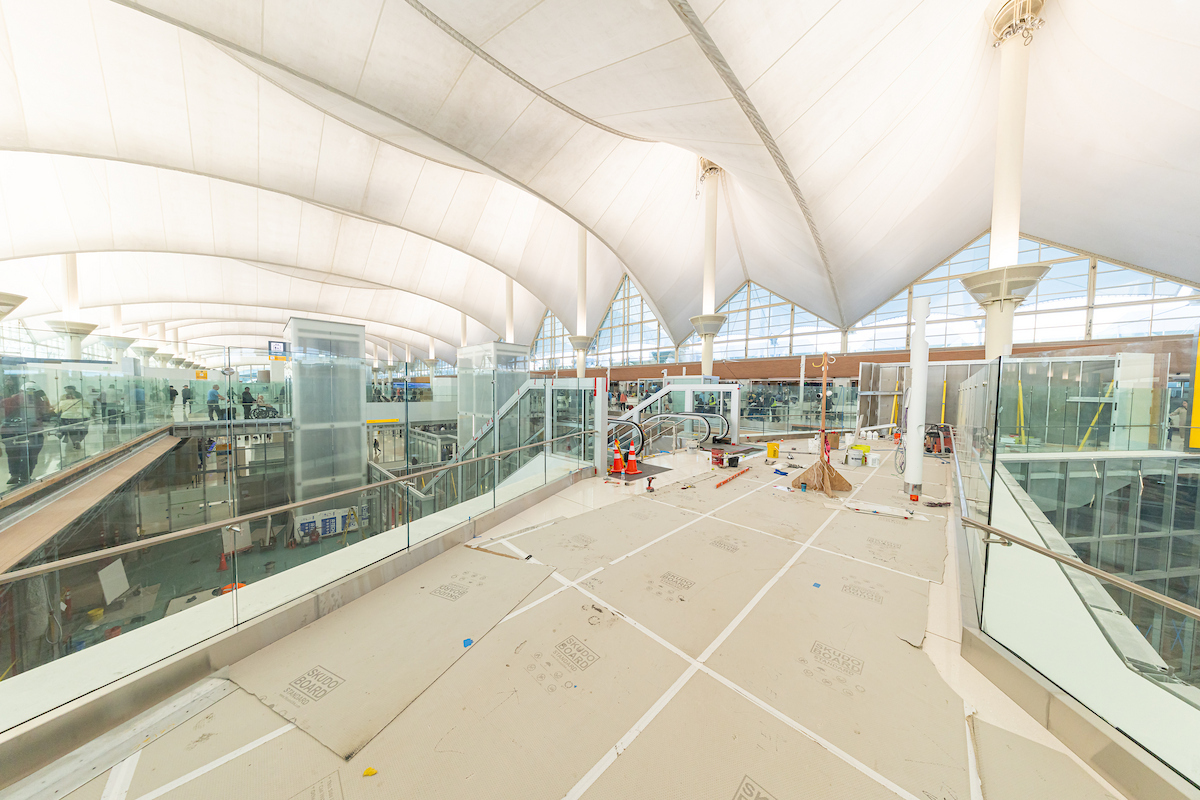 Denver Int'l Airport tweet media