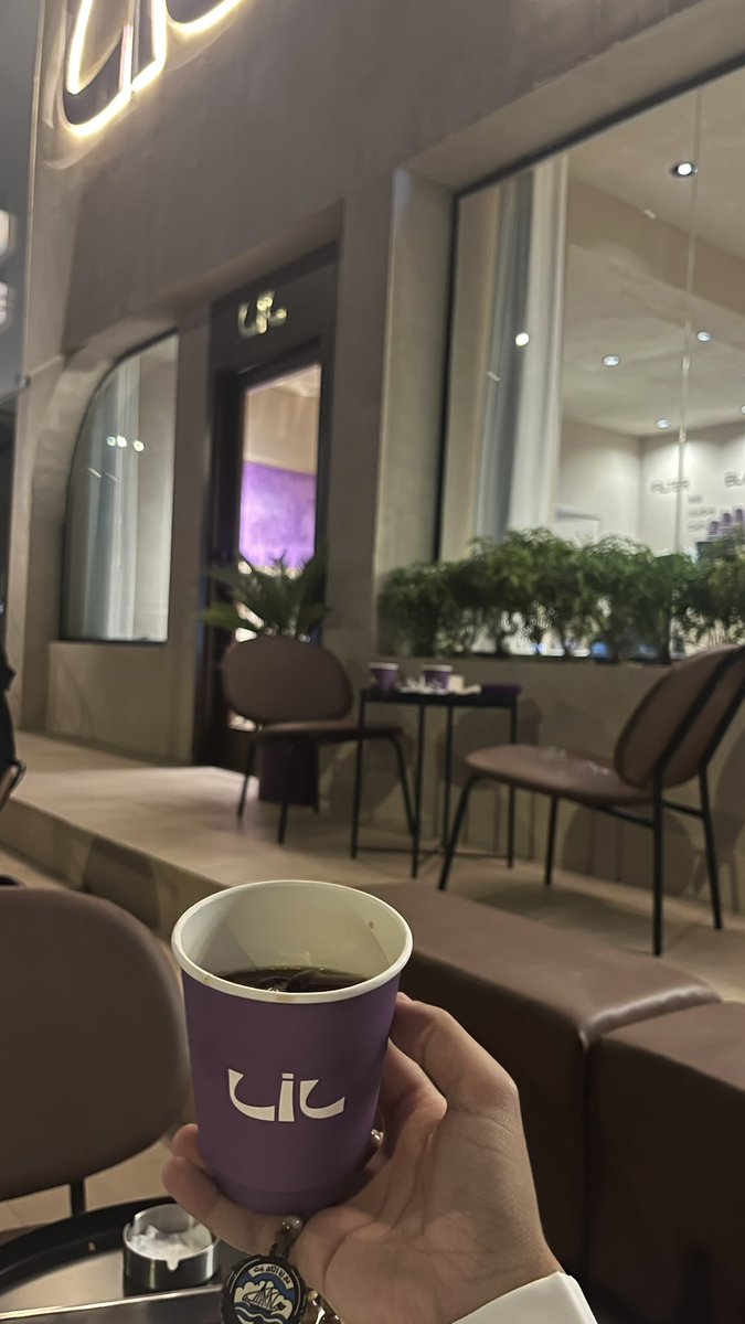 m2hna's tweet photo. افضل كافي بمكه " ليل " 💜💜 https://t.co/rYuBOVqEfH