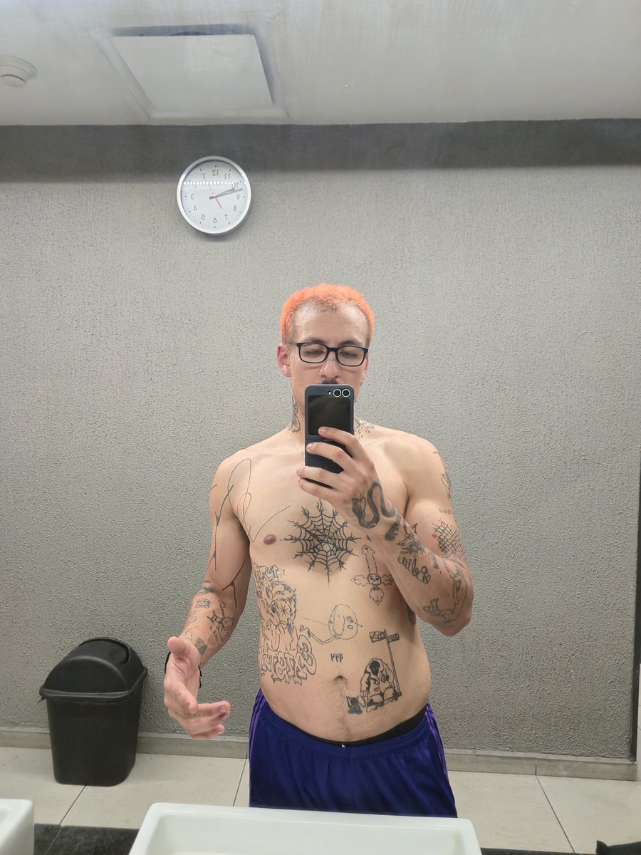 versbottomfag's tweet photo. hola https://t.co/caXIZWhQCa