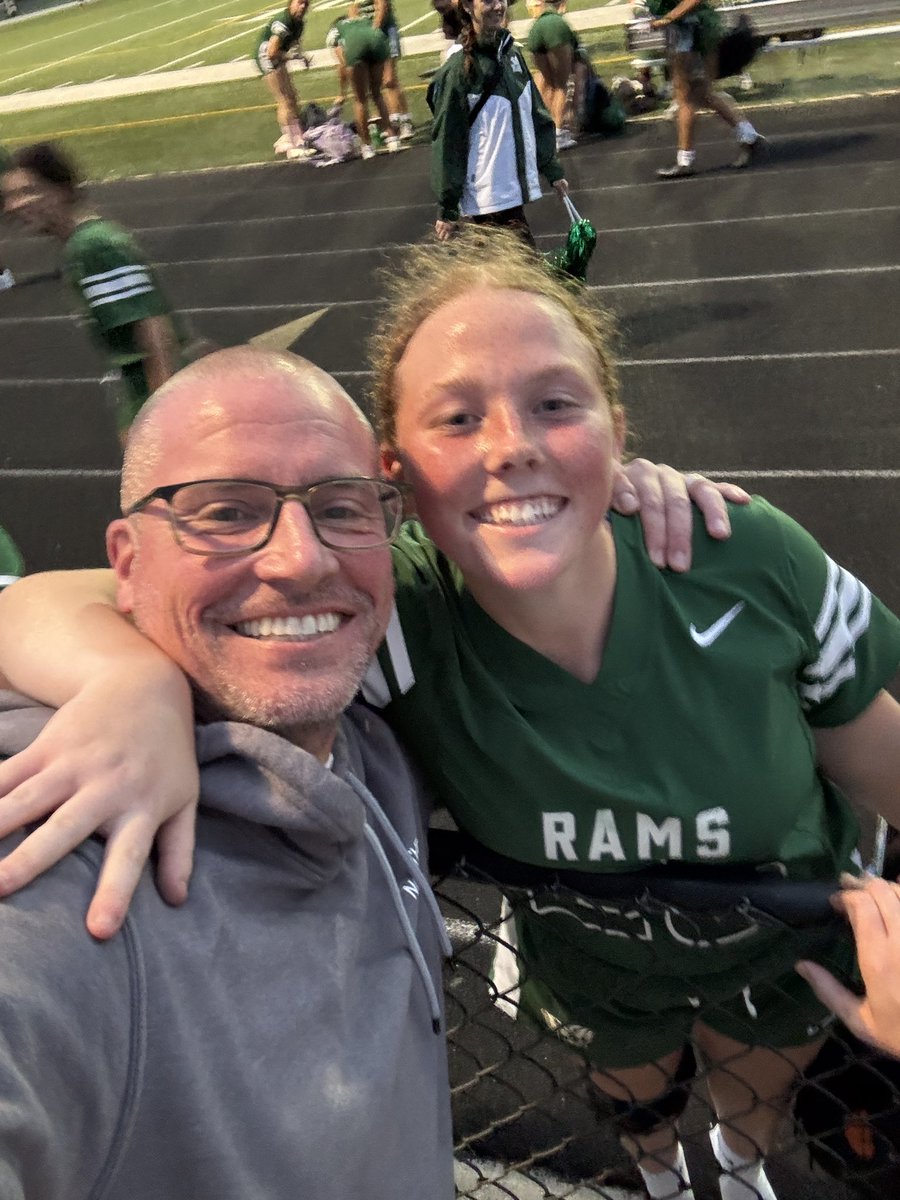 hubbardbradford's tweet image. This. #HubbardSisters #makeitmatter #girldad #prouddad #dadisthebesttitle