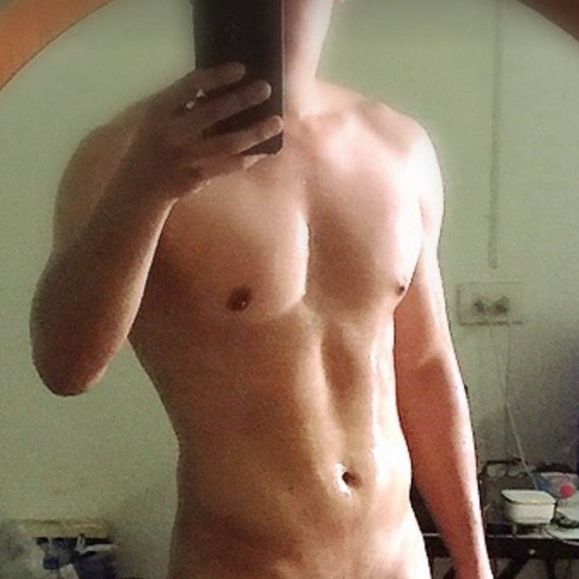 ฟิตหุ่น ปั้นหุ่นใหม่ จะได้มีแรงไว้จัดเต็ม เป็นเดี่ยวที่มีคู่เป็นของตัวเอง ออกได้ทั้งชายเดียวและออกคู่ ประสบการณ์ล้นๆครับ ไม่ผิดหวังแน่นอน สูง 175/85 กล้ามแน่นๆ ค.56 7 นิ้ว ฉ่ำๆ DM มาได้ #ชายเดี่ยว #ชายเดี่ยวช่วยคู่ #ชายเดี่ยวรับงาน #ชายเดี่ยวนวดน้ํามัน #คู่กทม #คู่แท้สวิงกิ้ง