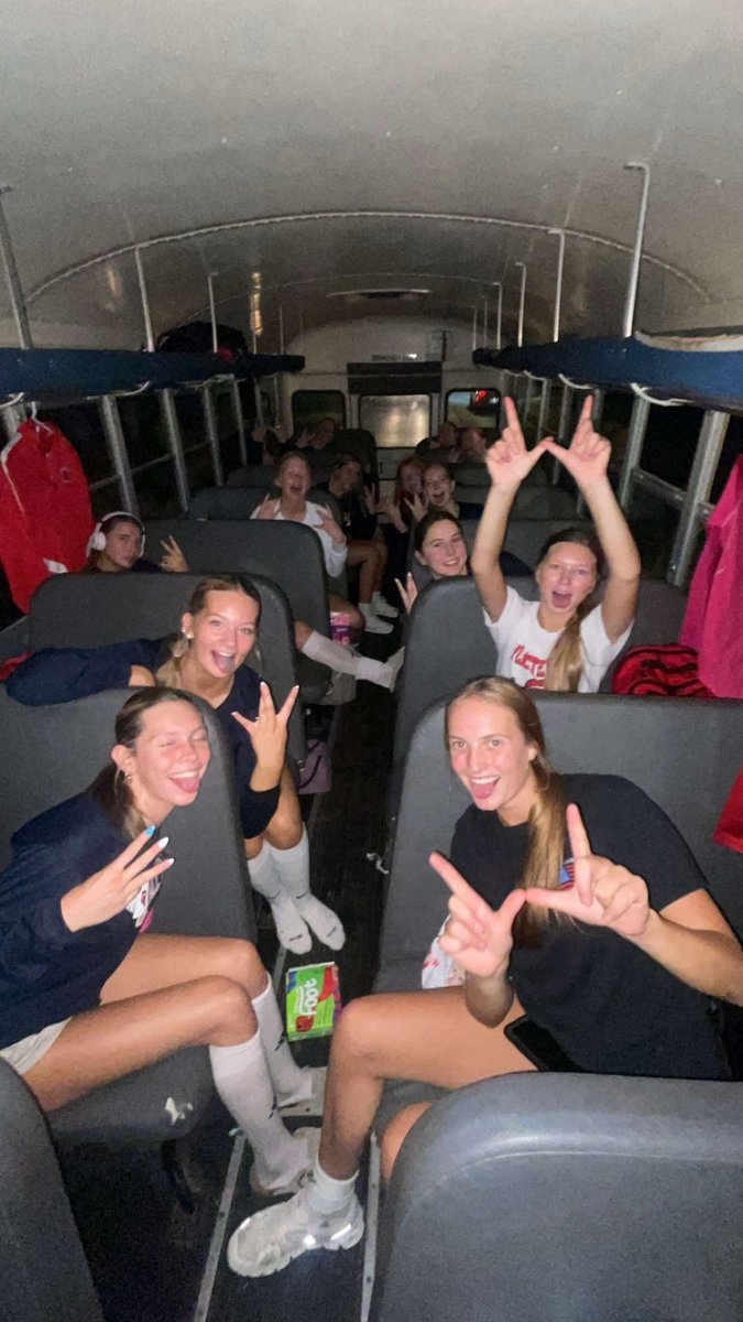 Conference tourney starts tmrw 
We need a deep student section at each game 🤝
Theme: Suit and Tie 
Be loud and look studious in your dress clothes 👔