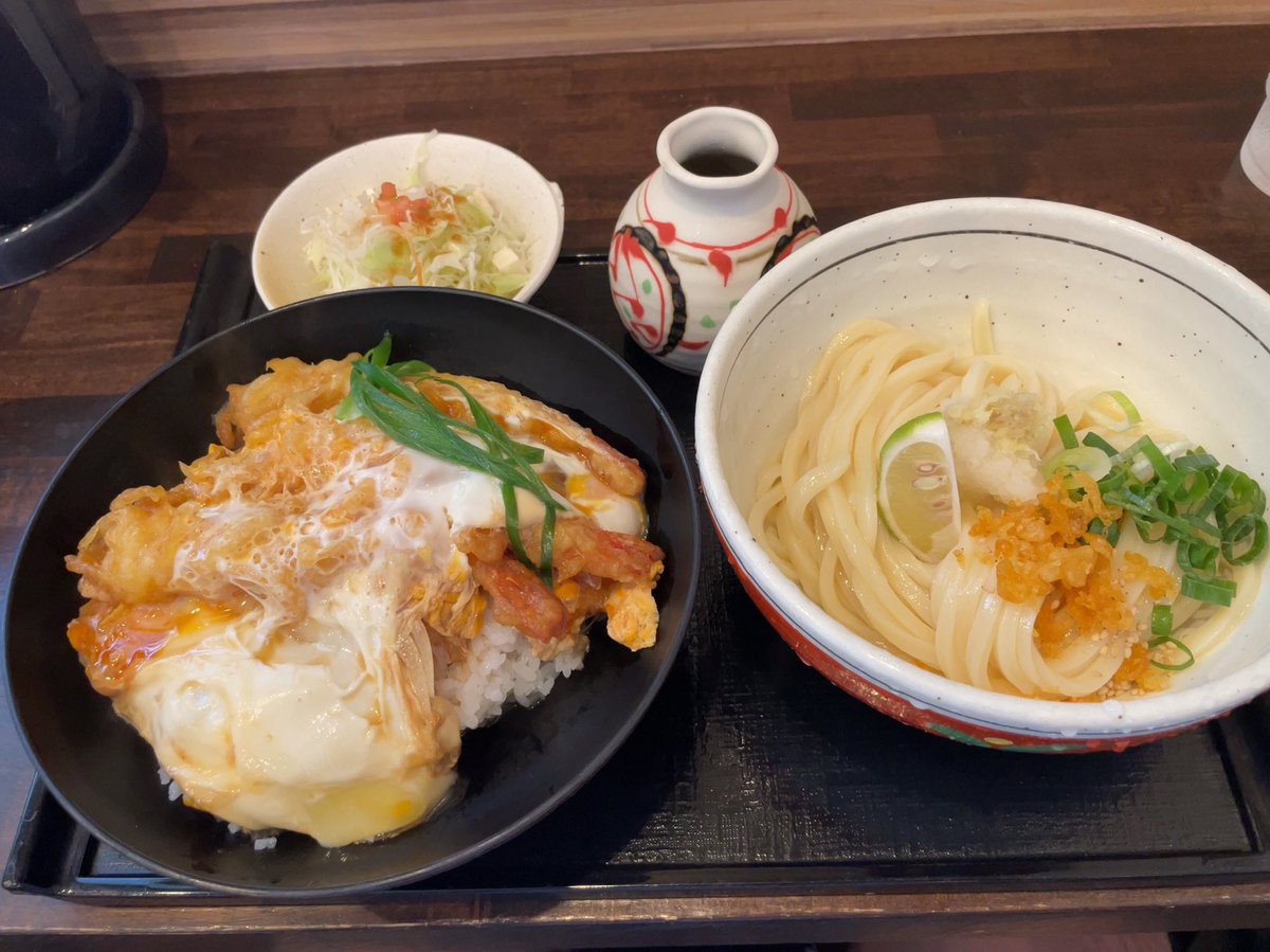 hi_sai_'s tweet photo. #えびとじ丼　#ぶっかけに変更　#限定メニュー終わってて萎えた　#しかしバカ美味い　#あじ豊 https://t.co/EjZX8wVAvC