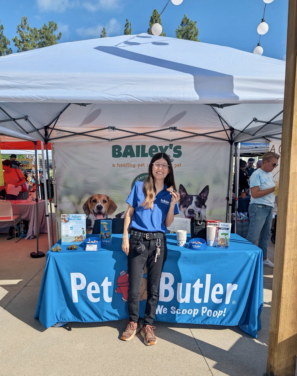 OCPetButler's tweet photo. The Aliso Viejo Pet Faire was a great event. https://t.co/yi2sW65Oyz