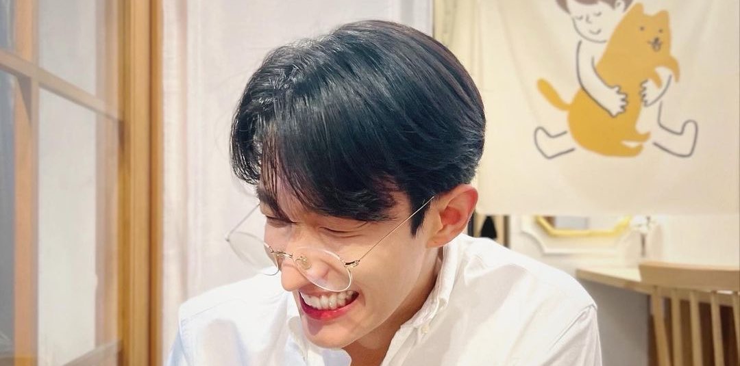 kyeomtaeyeoja's tweet image. I love nerds 👓🤍