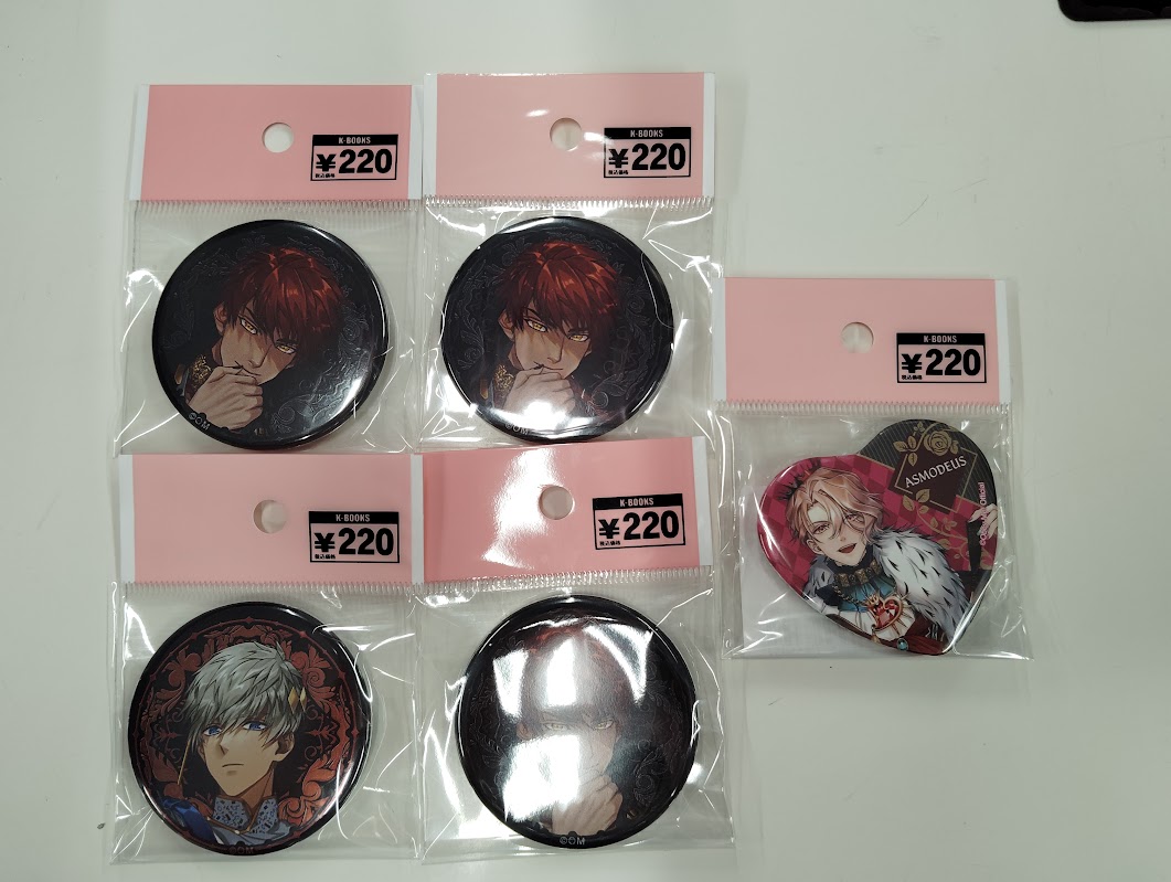 おべいみー　ルシファー　チェキ6枚　ホロ缶バッジ　マモン　レヴィアタン おべいみー ルシファー チェキ6枚 ホロ缶バッジ マモン