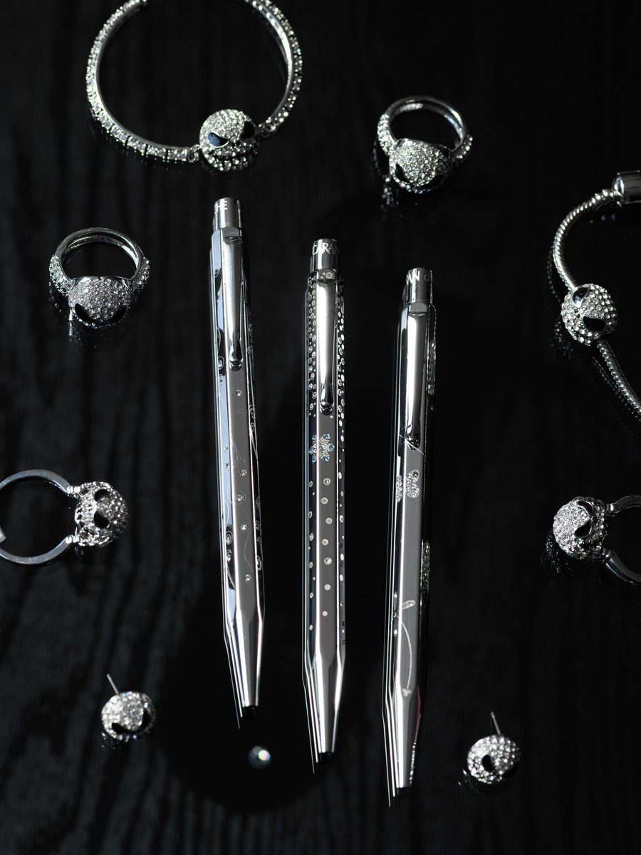 graf_von_dupont's tweet image. エクリドール エクラⅣ ルミエール

スワロフスキー付きはめちゃくちゃ使いづらいけど綺麗ではあるなー

ってことでエクリ94本目

#文房具