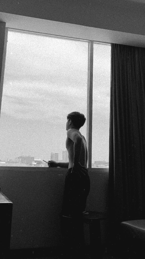 applepalll tweet media