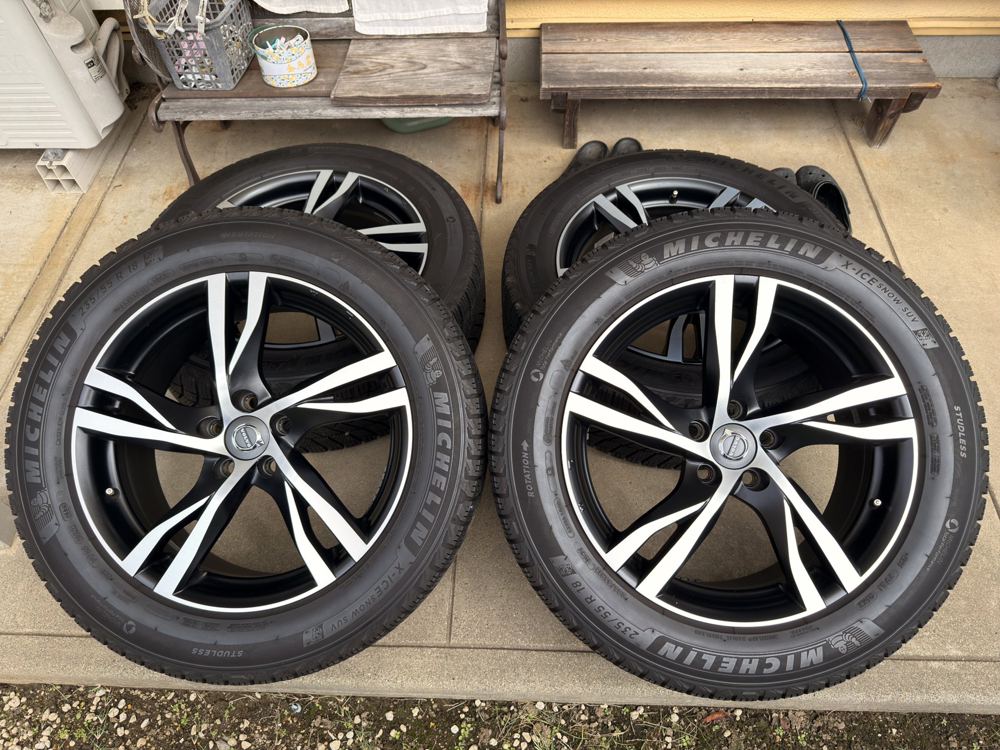 ストックホルム19インチ MICHELINスタッドレスタイヤ付きホイールセット ストックホルム19インチ MICHELINスタッドレスタイヤ付きホイール