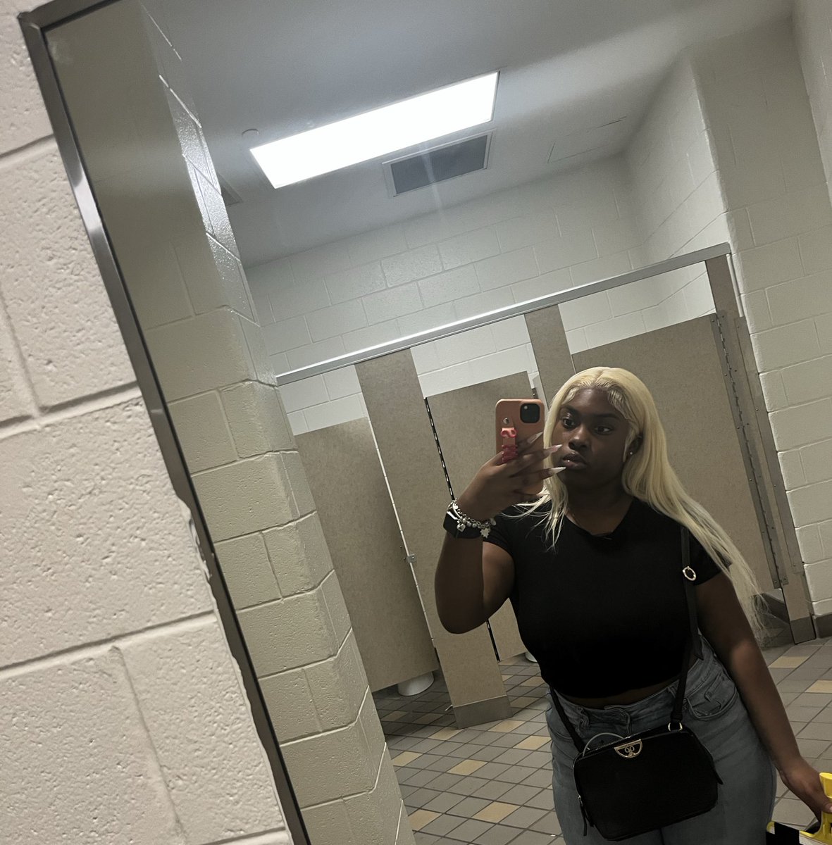 asexyevilibra's tweet image. happy birthday to me!! #10/07 #chapter17