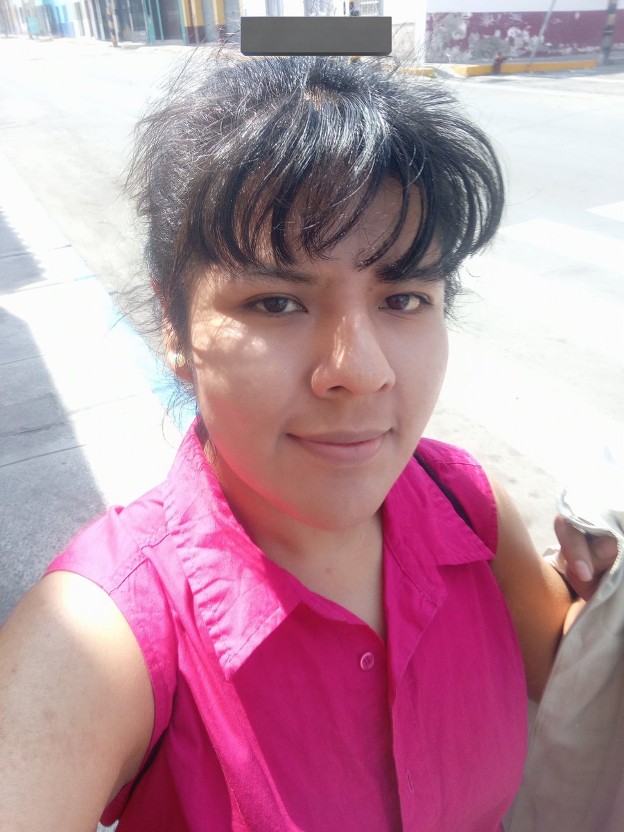 claudiapancitoX's tweet image. Yeah yeah, this one&apos;s from a year ago . No real context, just me leaving the public pool after a training session uk 
Let&apos;s see it tmw again 🏊🏽‍♀️
btw, that pink blouse is lost too wth💗👚

#ayearago