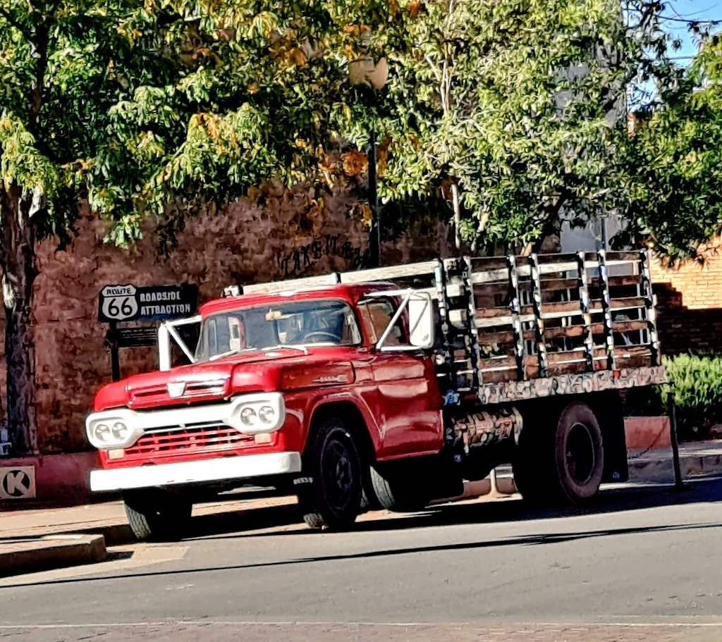 CarolGardner7's tweet photo. Even the truck likes to stand on the  corner in Winslow Arizona! #Route66 #Winslow #Arizona #roadtrip #travelblog #awesometruck https://t.co/YCiWB3T66f https://t.co/ecbxfnxPPH