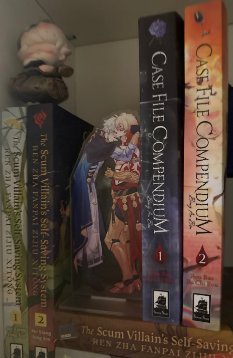 myafujshi's tweet photo. Big things are happening on my bookshelf https://t.co/2hXK5A3Kjh