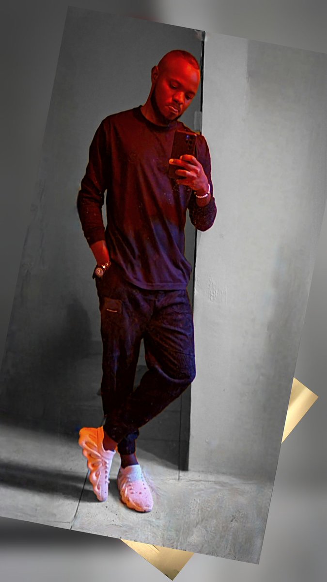 Good Morning good people🌄

Mwasuzeyo mutya eyo🙇‍♂️