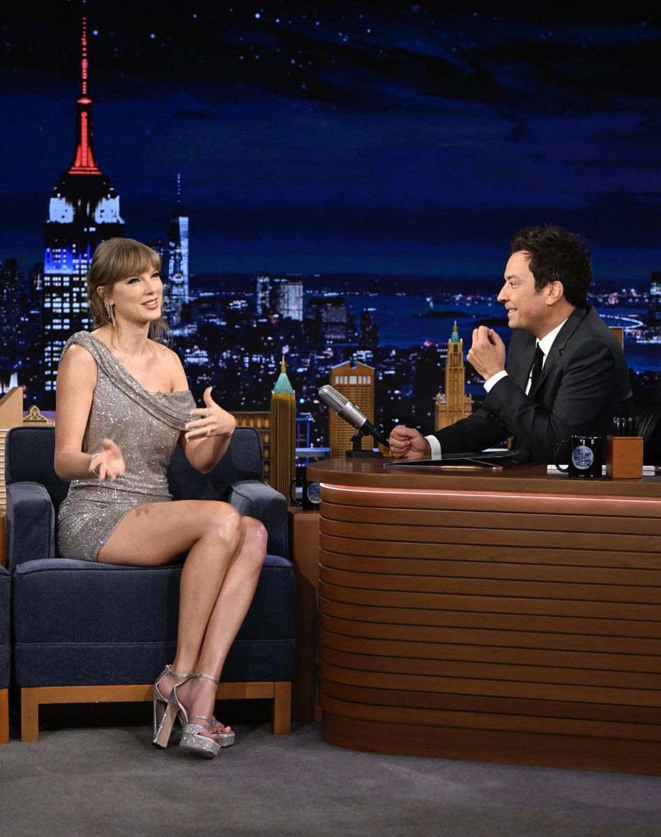 Taylor Swift World tweet media