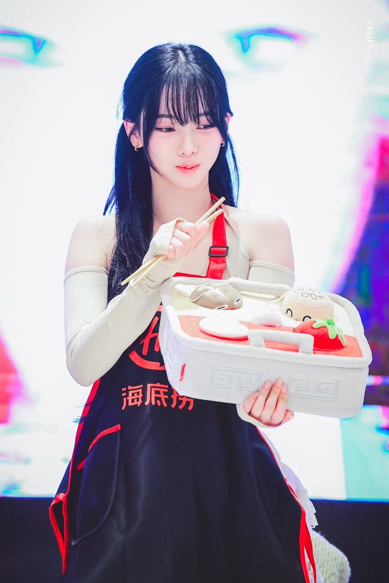 Karify0411 tweet picture