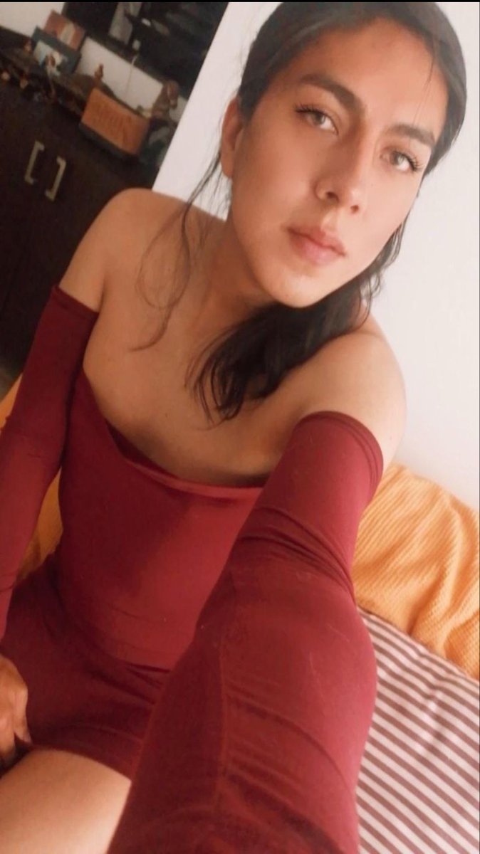 artg1702's tweet photo. Busco novio 😘🤵 https://t.co/4bq1oChE9H
