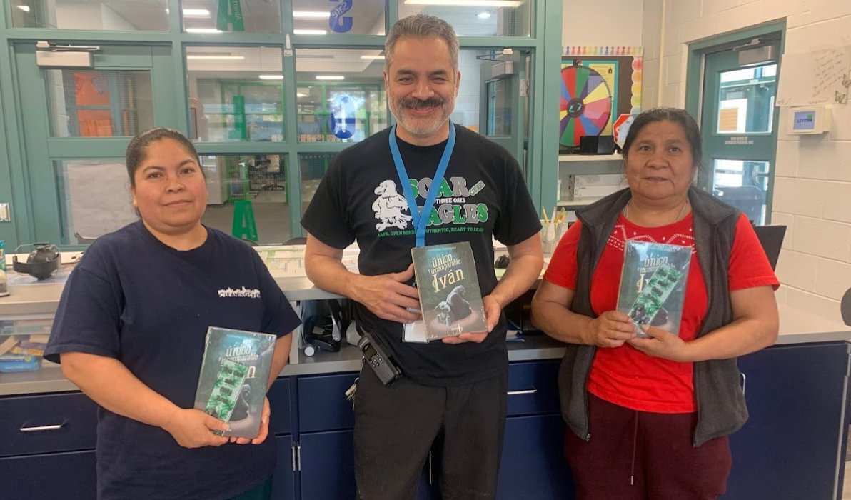 Happy National Custodians Day to Mr. Candido, Ms. Ramona, and Ms. Alejandra!

¡Feliz Día Nacional de los Conserjes al Sr. Cándido, la Sra. Ramona y la Sra. Alejandra!