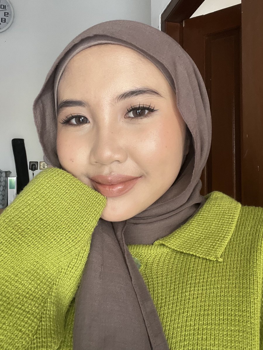 minteavalley's tweet photo. this 30k-an lashes kinda match me…. well 🙄🙄🙄 https://t.co/1VYfftjStj