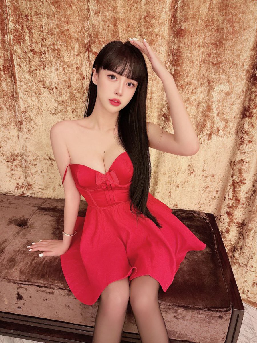 mimi6831's tweet photo. 蒙古模特澳門開 https://t.co/Wv82Xy52lE
