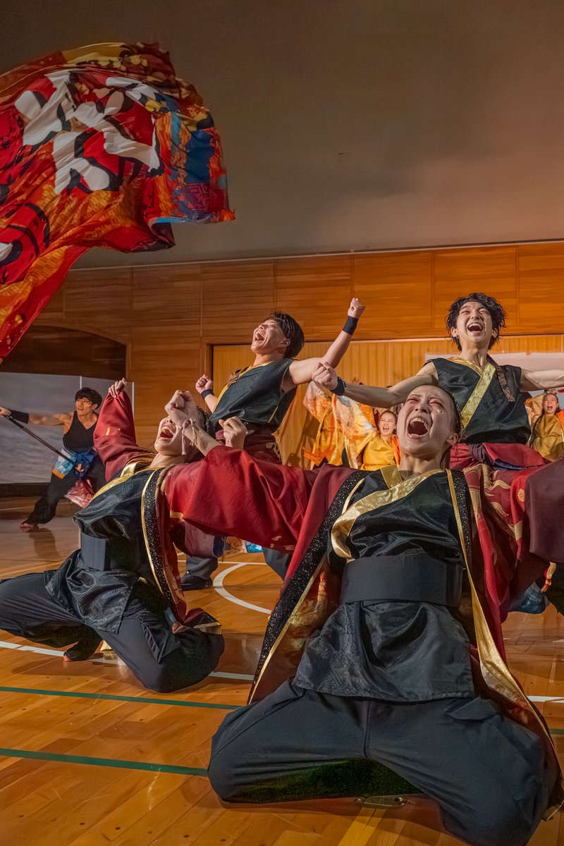 121rikka's tweet photo. 桑芸祭

札幌市立大学〜真花〜

#桑芸祭
#真花
#YOSAKOI https://t.co/NCgG60XaTU