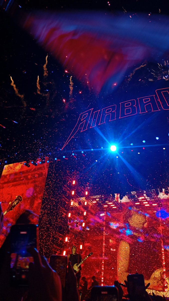 ailuuroballo_'s tweet photo. que noche la de anoche😮💨❤️🔥
@GastonSardelli @AIRBAGoficial @GuidoAIRBAG
#Airbag #monumental #3round https://t.co/wpKy2H3VoJ