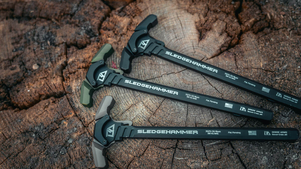When it comes to gas busting and accessorizing we've got you covered! Have you outfitted any of your builds with our Sledgehammer charging handle? 🎨

📸: gunsamerica_official